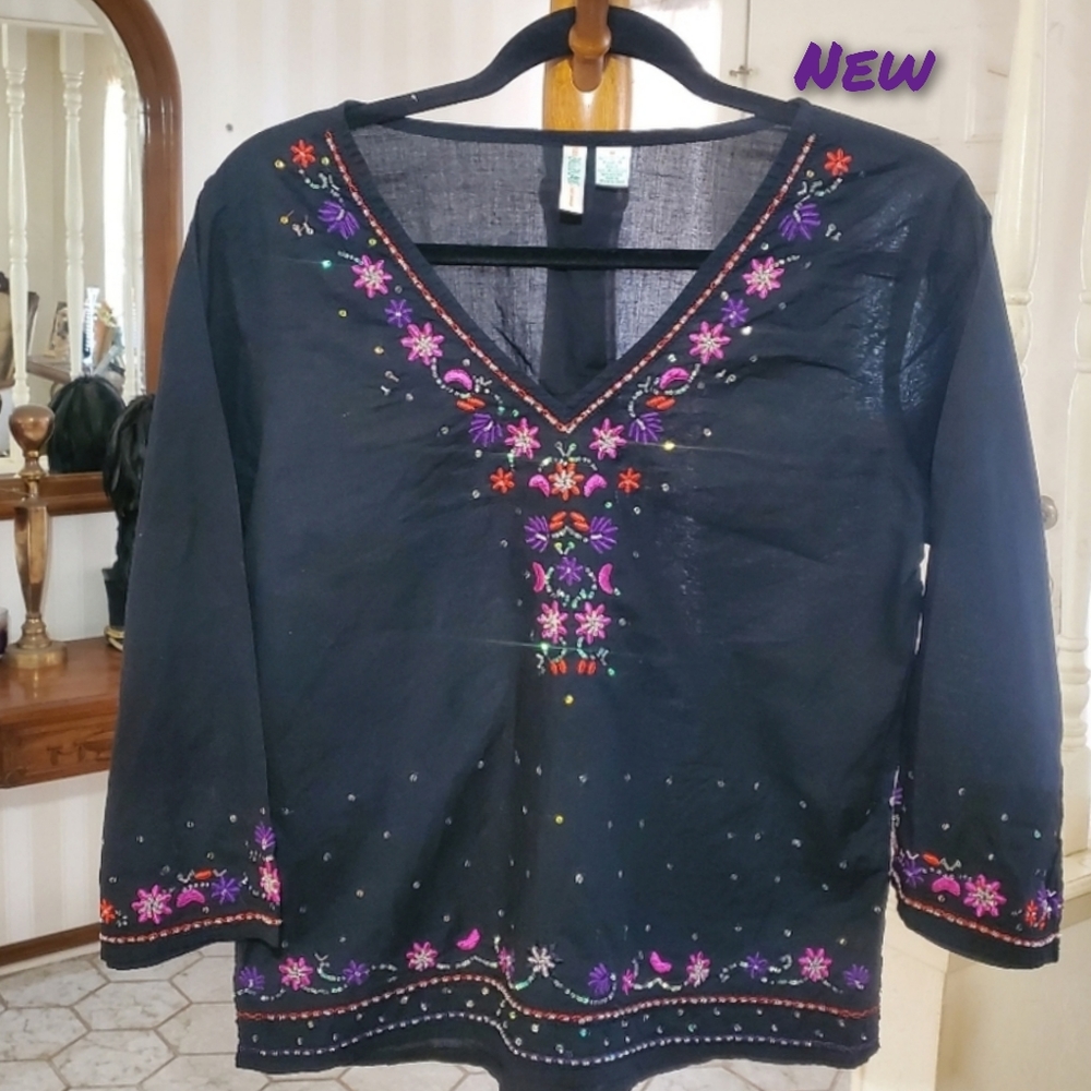 Billy Blass Embroidered Top/Tunic